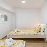 Duplex Cienfuegos Ii & Old Town By Ele *