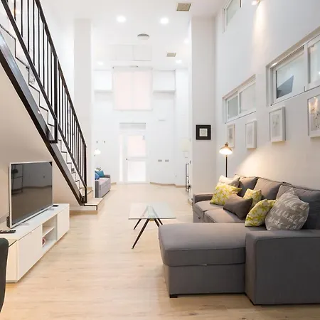 Apartment Duplex Cienfuegos Ii & Old Town By Ele Malaga